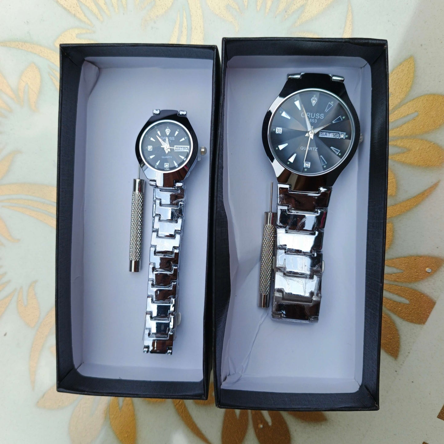 💑 2PCS Lovers Watches – Elegant ⌚ Chic 💼 Trendy 🏃 Durable Couple Set